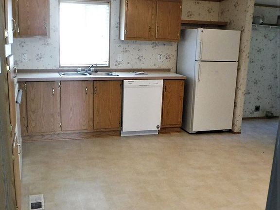 4th image of 306 E 39th St