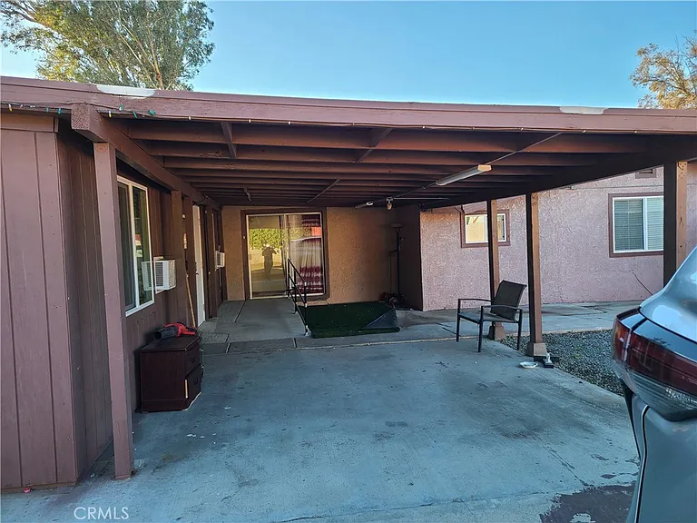 11685 Holmes Ave — Photo 5