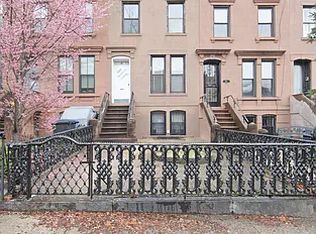 19 2nd St, Brooklyn, NY 11231