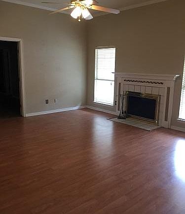 2nd image of 1807 Joan Dr