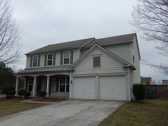 3rd image of 808 Araya Ct
