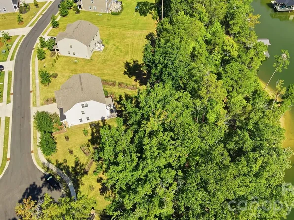 17446 Chaco Ln, Charlotte, NC 28278
