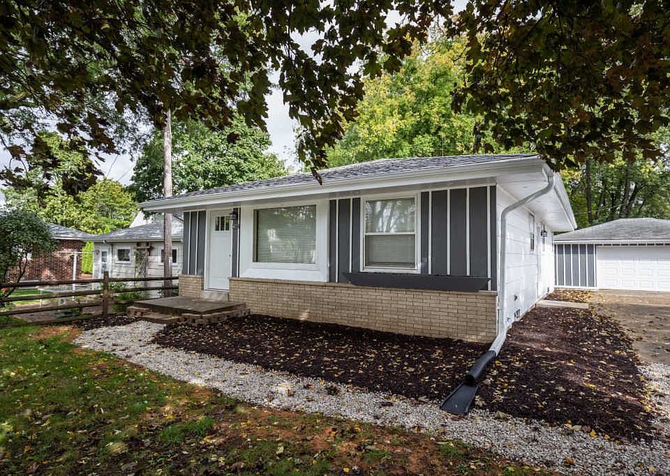 1st image of 4672 N 118th St