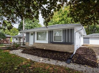 4672 N 118th St, Wauwatosa, WI 53225