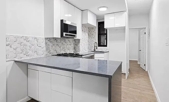 Rented by REAL New York | media 10