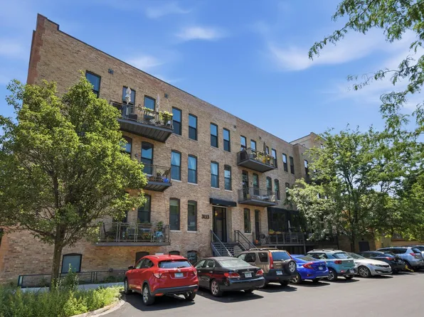 3133 N Lakewood Ave APT 3G, Chicago, IL 60657