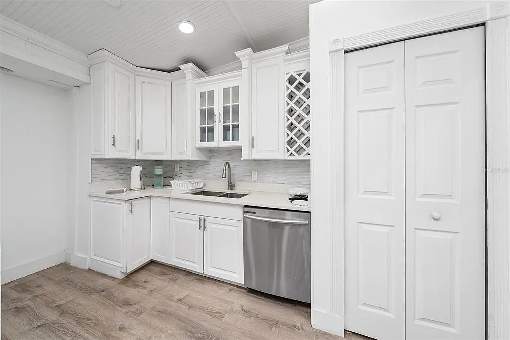 2 bed, 2.0 bath, 1500 sqft, $1,950 — Photo 4