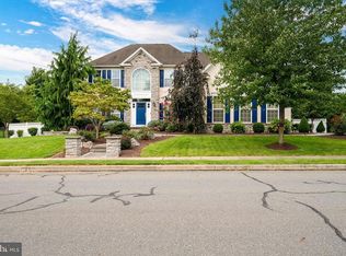 6 Brookfield Ave, Sinking Spring, PA 19608