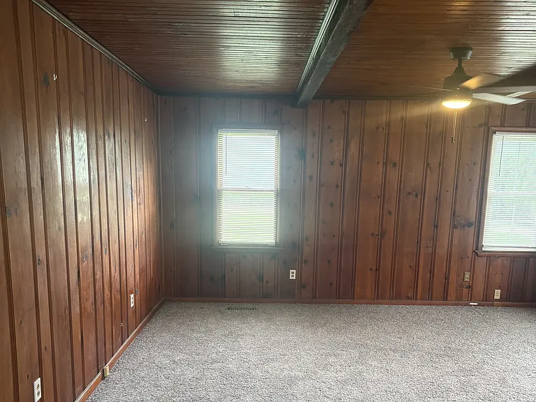 4705 N Grove Ave — Photo 2