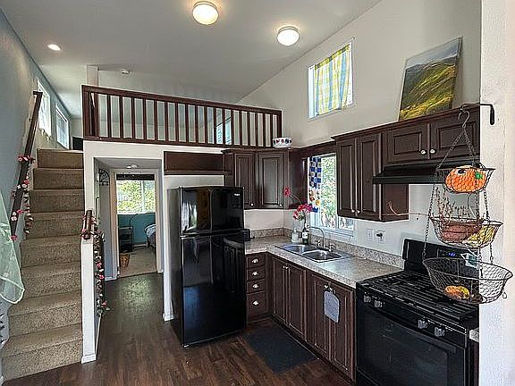 2nd image of 50 River Rd #6