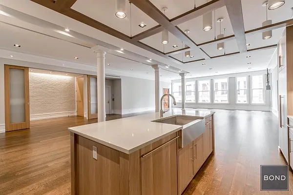 Rented by Bond New York | media 7