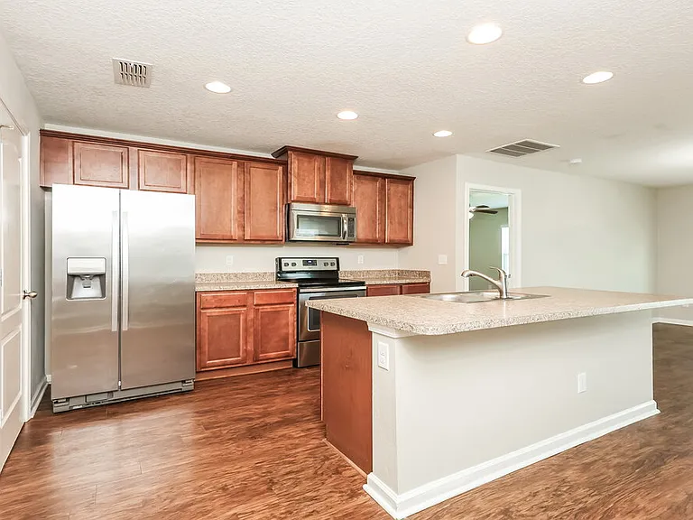3800 Falcon Crest Dr — Photo 7