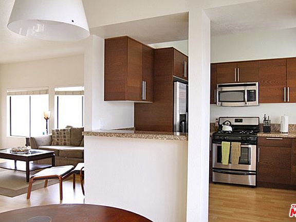 3rd image of 1251 Brockton Ave APT 201