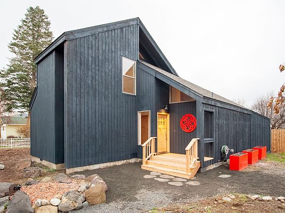 2nd image of 2224 Towhee Ln