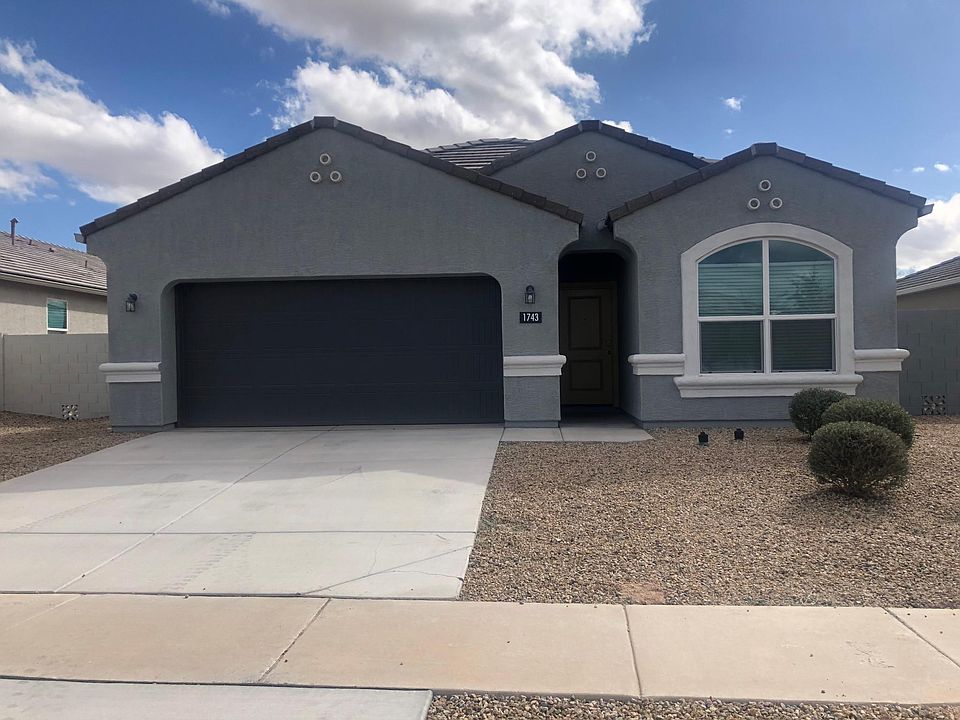 4 Bed 2 Bathroom home