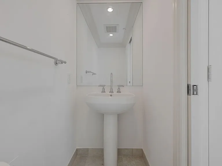 322 Karen Ave #804 — Photo 23