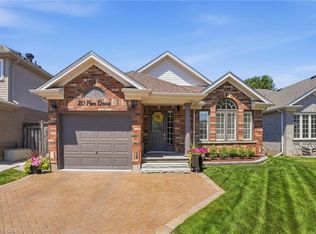 20 Peer Dr, Guelph, ON N1C 1H1