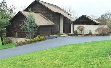 1st image of 101 Lynn Ann Dr