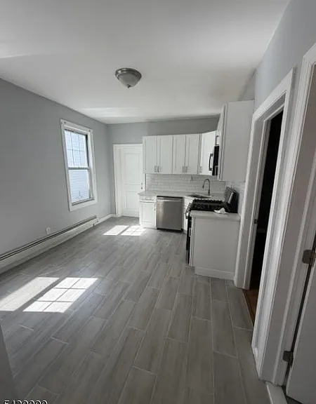 458 Livingston St #2 — Photo 1