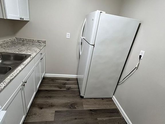 5th image of 2570-2572 Sarvis Ct #5