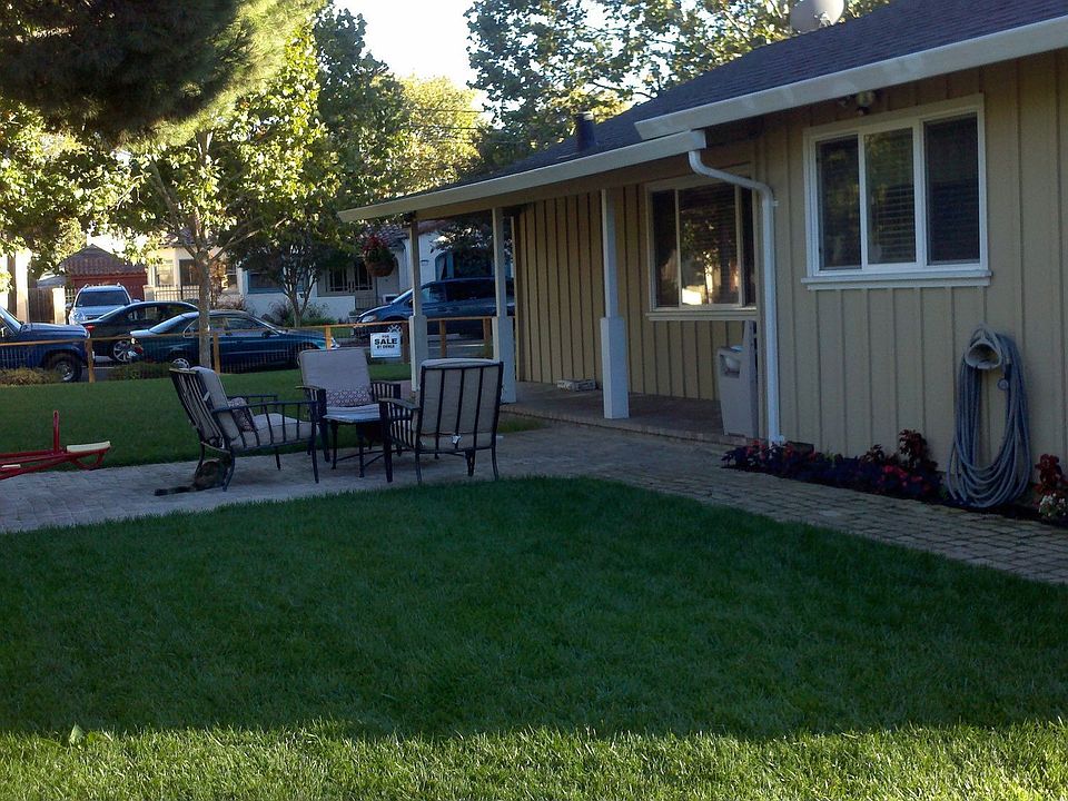 2nd image of 875 Jansen Ave