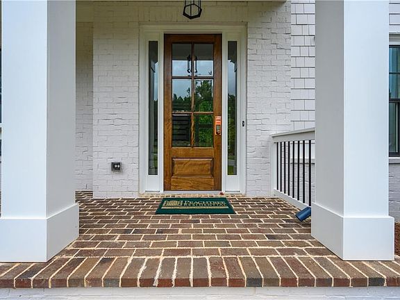 3rd image of 3520 Muirfield Dr