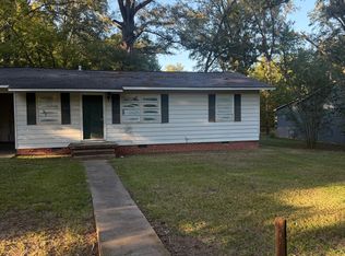 80 Meadowbrook Cir, West Point, MS 39773