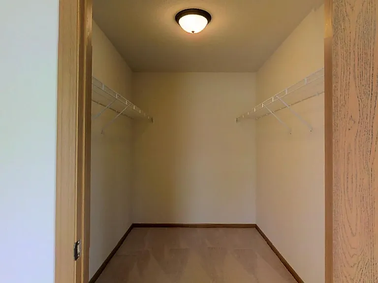 605 Cedar Bluffs Way #8 — Photo 9