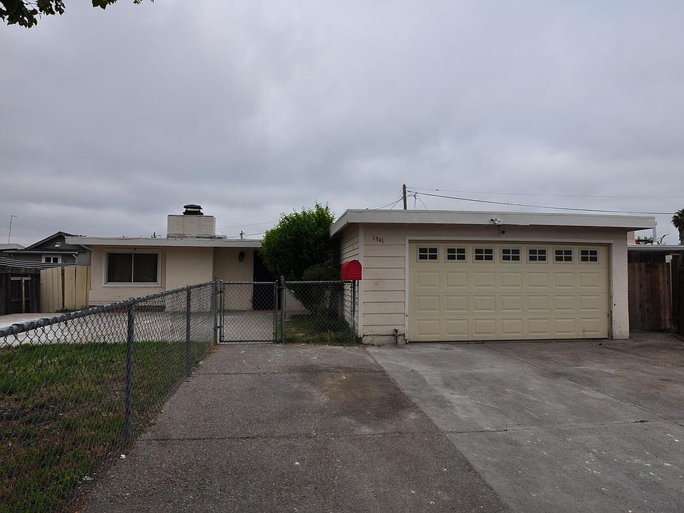 1st image of 1541 Hurlingham Way