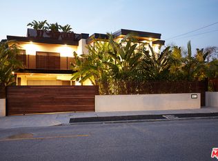 235 Entrada Dr, Santa Monica, CA 90402