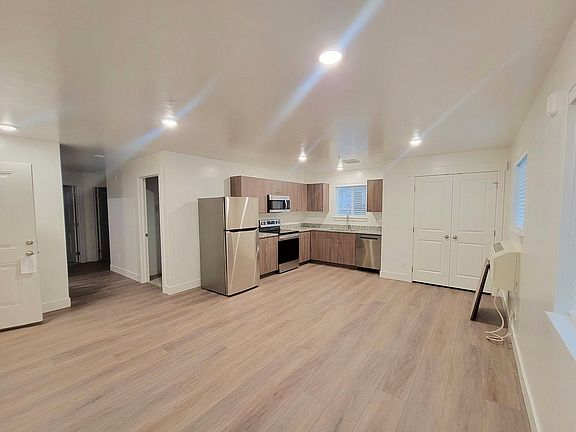 3rd image of 3654 E Gample Ave #4