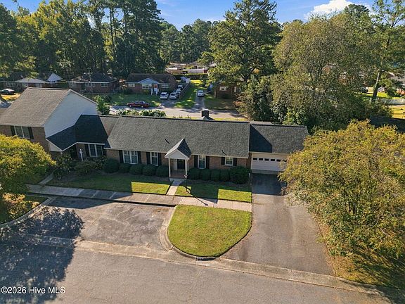4th image of 826 Westminster Lane