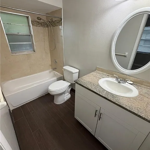 702 SE 47th St #2 — Photo 18