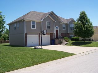 2408 NE 2nd Ter, Blue Springs, MO 64014