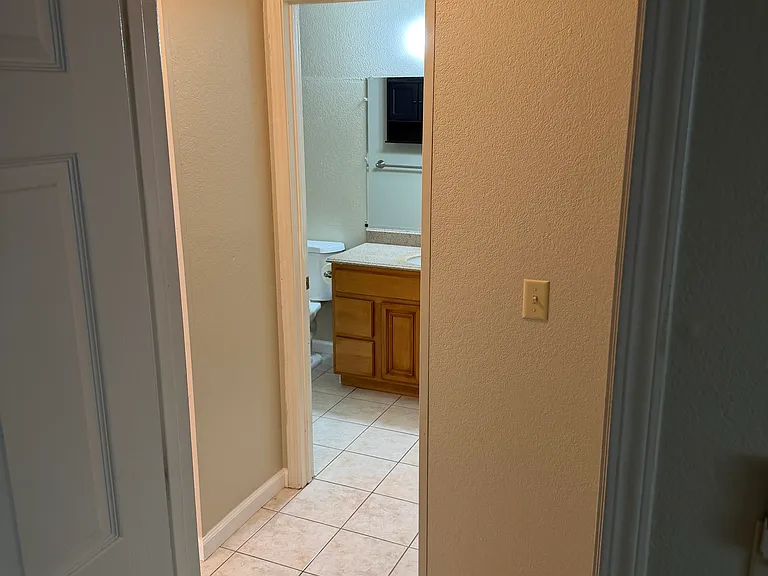 4904 Saddlerock Way — Photo 9