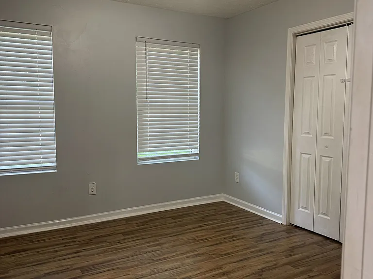 30 Ridge Dr — Photo 8
