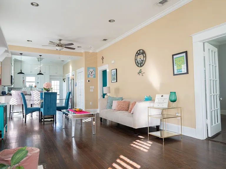 415 Florida St — Photo 10