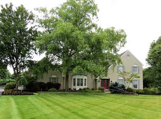 22 Scottsdale Ct, Cranbury, NJ 08512