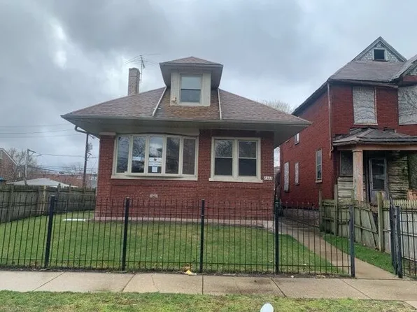 (undisclosed Address), Chicago, IL 60649