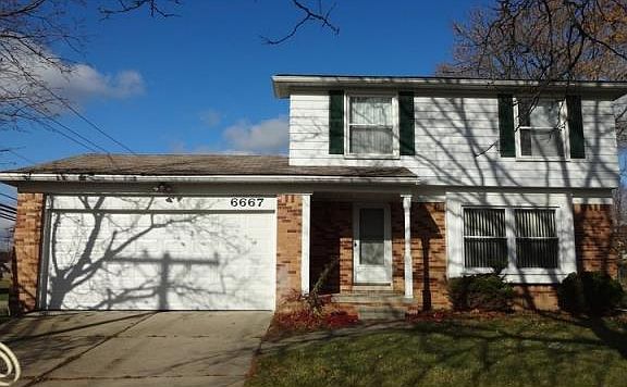 2nd image of 6667 Lee Crest Dr