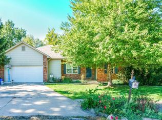 10 E Southbrook Ct, Columbia, MO 65203