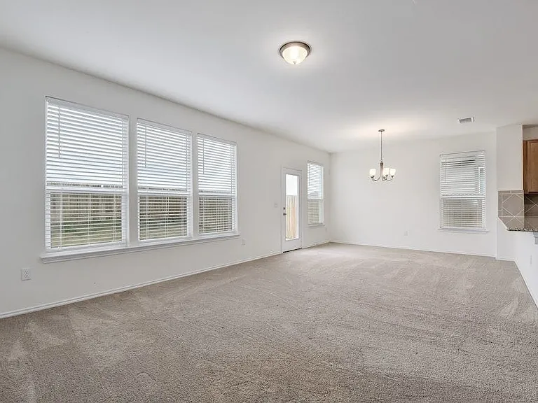 8200 Knoxville Trl — Photo 4