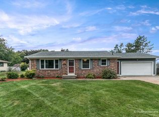 7771 Canary Ln, Jenison, MI 49428