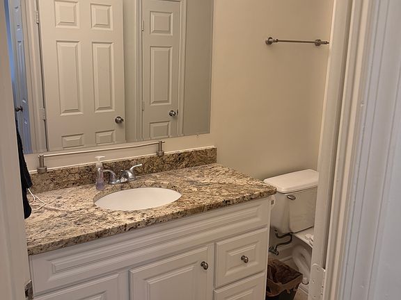 2nd image of 2102 Highcourt Ln APT 202
