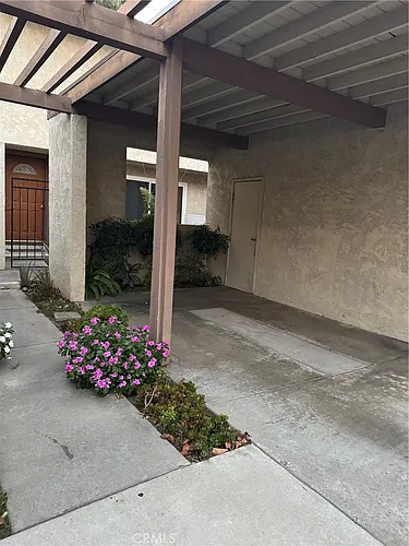5249 Village Circle Dr Photo 1