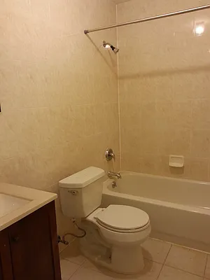 Rented by MCR Realty | media 6