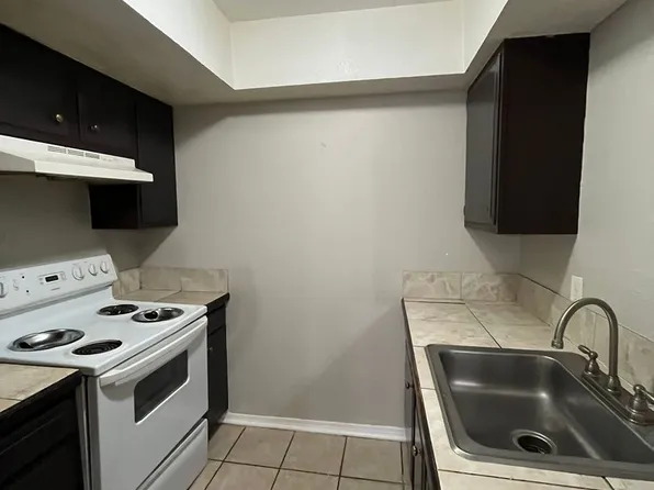 1 Bed 1 Bath Downstairs Unit, 3742 N Nicklas Ave, Oklahoma City, OK 73122