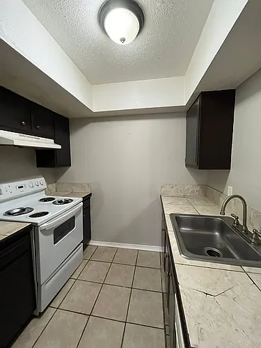 1 Bed 1 Bath Downstairs Unit Photo 1 1 Bed 1 Bath Downstairs Unit Photo 1
