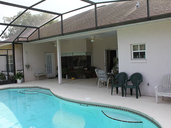 Large rear patio