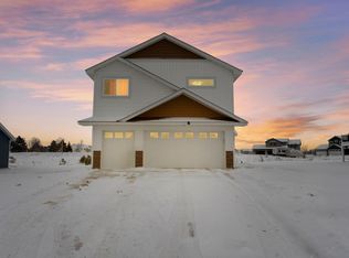 4634 9th St NE, Saint Cloud, MN 56304